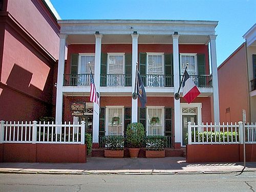 Le Richelieu will be our homebase in The Crescent City; beyond its luxurious amenities and historic charm, its location in the French Quarter can't be beat!